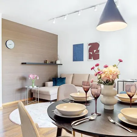Scarlet Ursynow Balcony&parking * Βαρσοβία