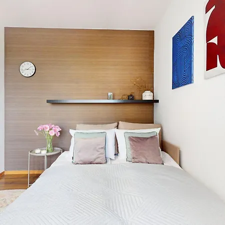 Scarlet Ursynow Balcony&parking Διαμέρισμα *